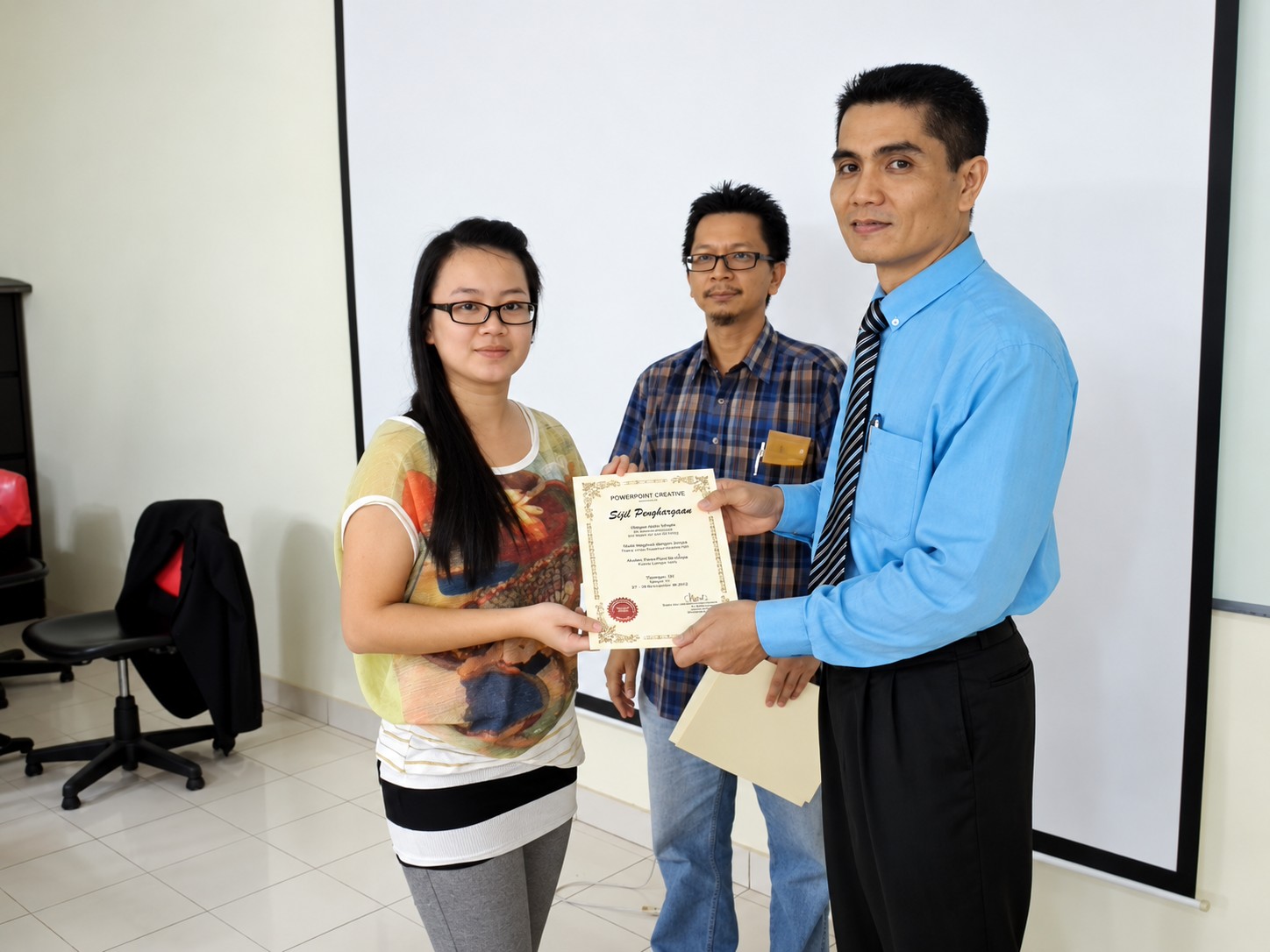 Galeri latihan Microsoft Office Sabah