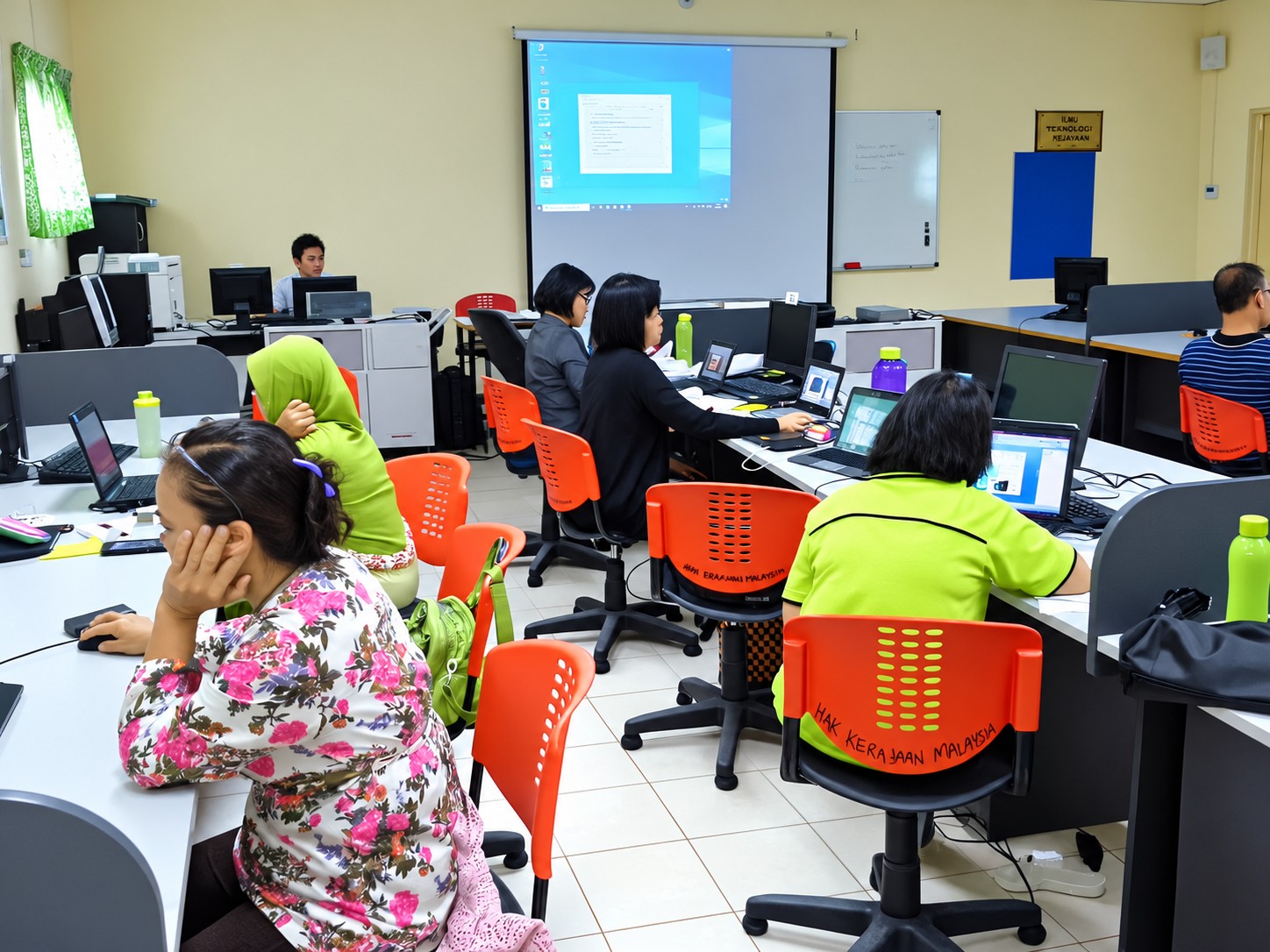 Galeri latihan Microsoft Office Sabah