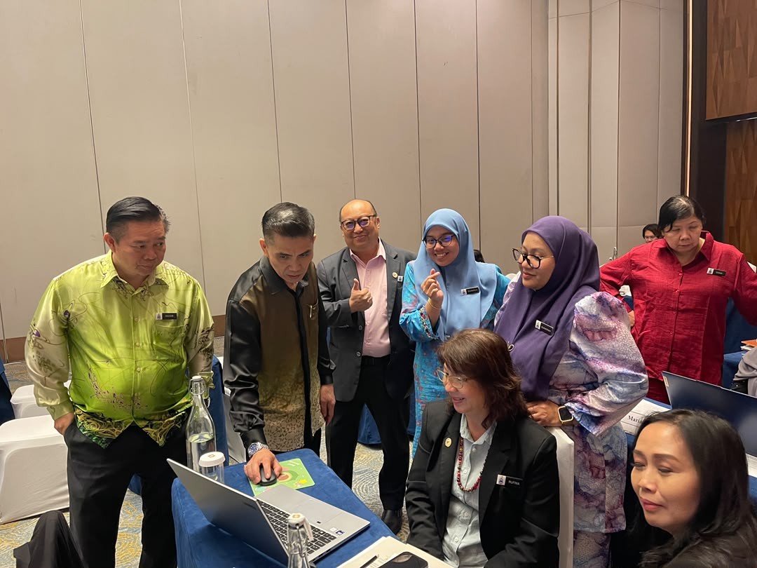 Latihan NotebookLM dalam Kursus AI di Sabah