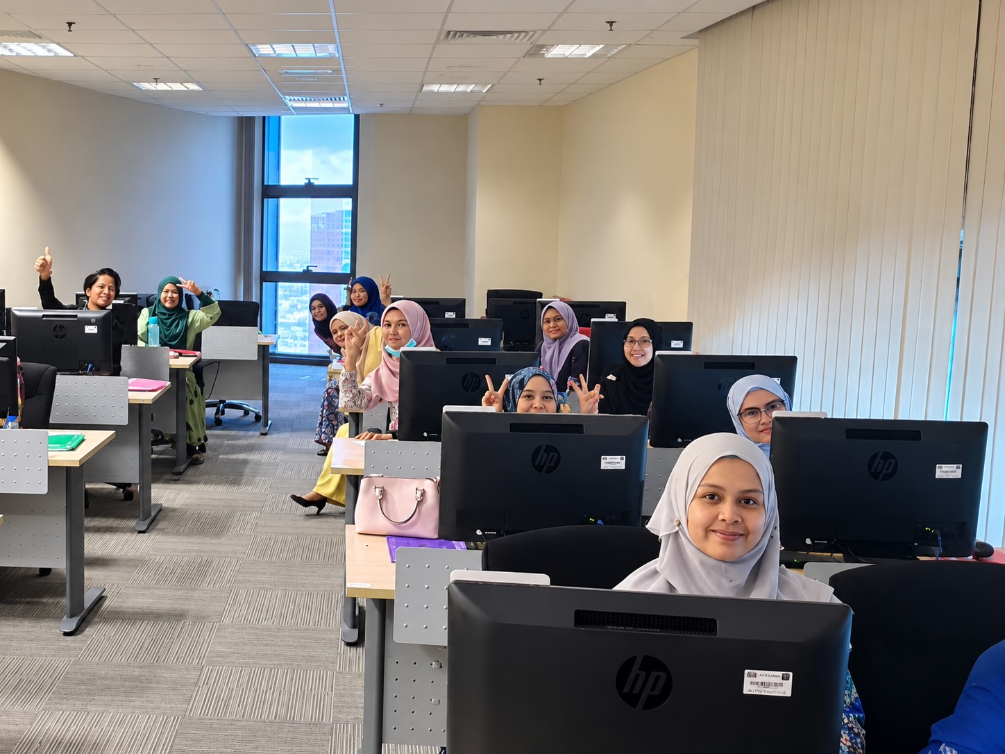 Penceramah AI untuk latihan in-house organisasi kerajaan di Putrajaya