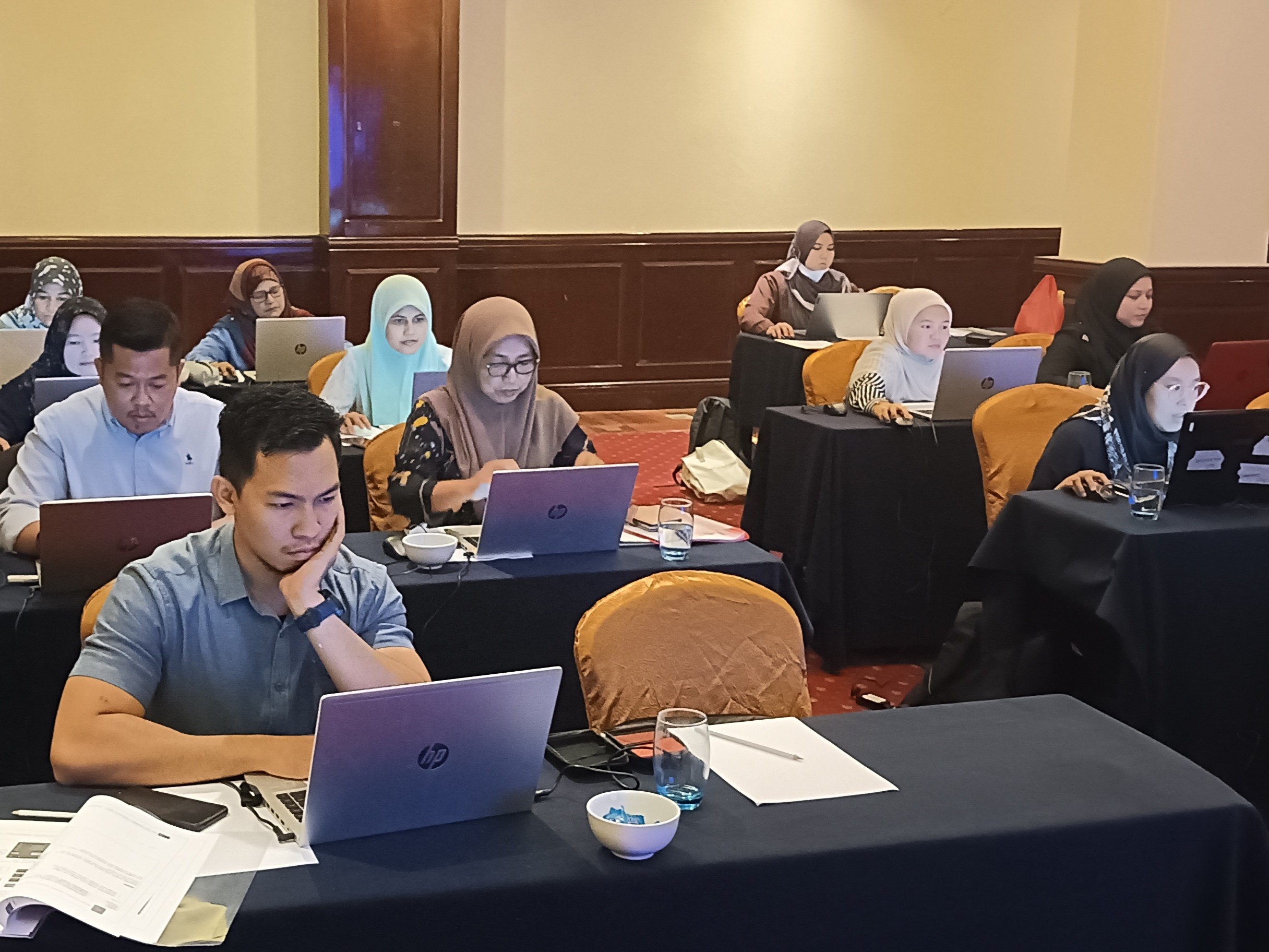 Penceramah AI untuk latihan in-house organisasi kerajaan di Putrajaya