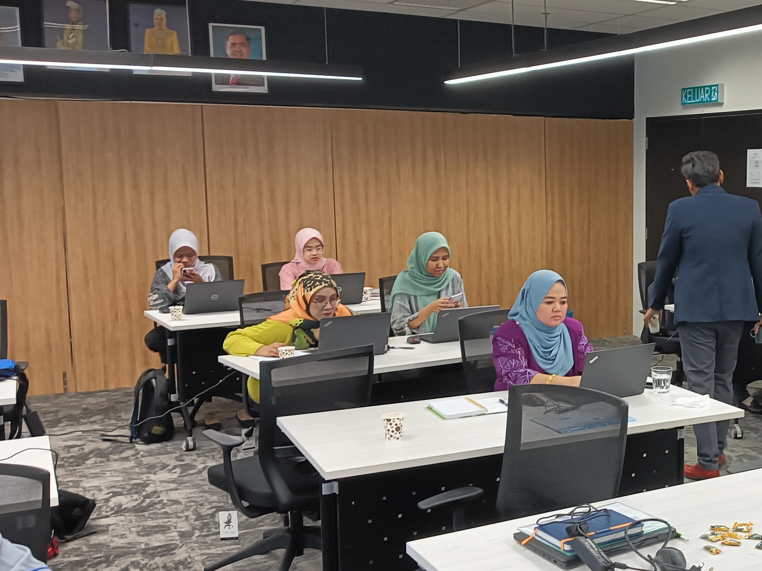 Penceramah AI untuk latihan in-house organisasi kerajaan di Putrajaya